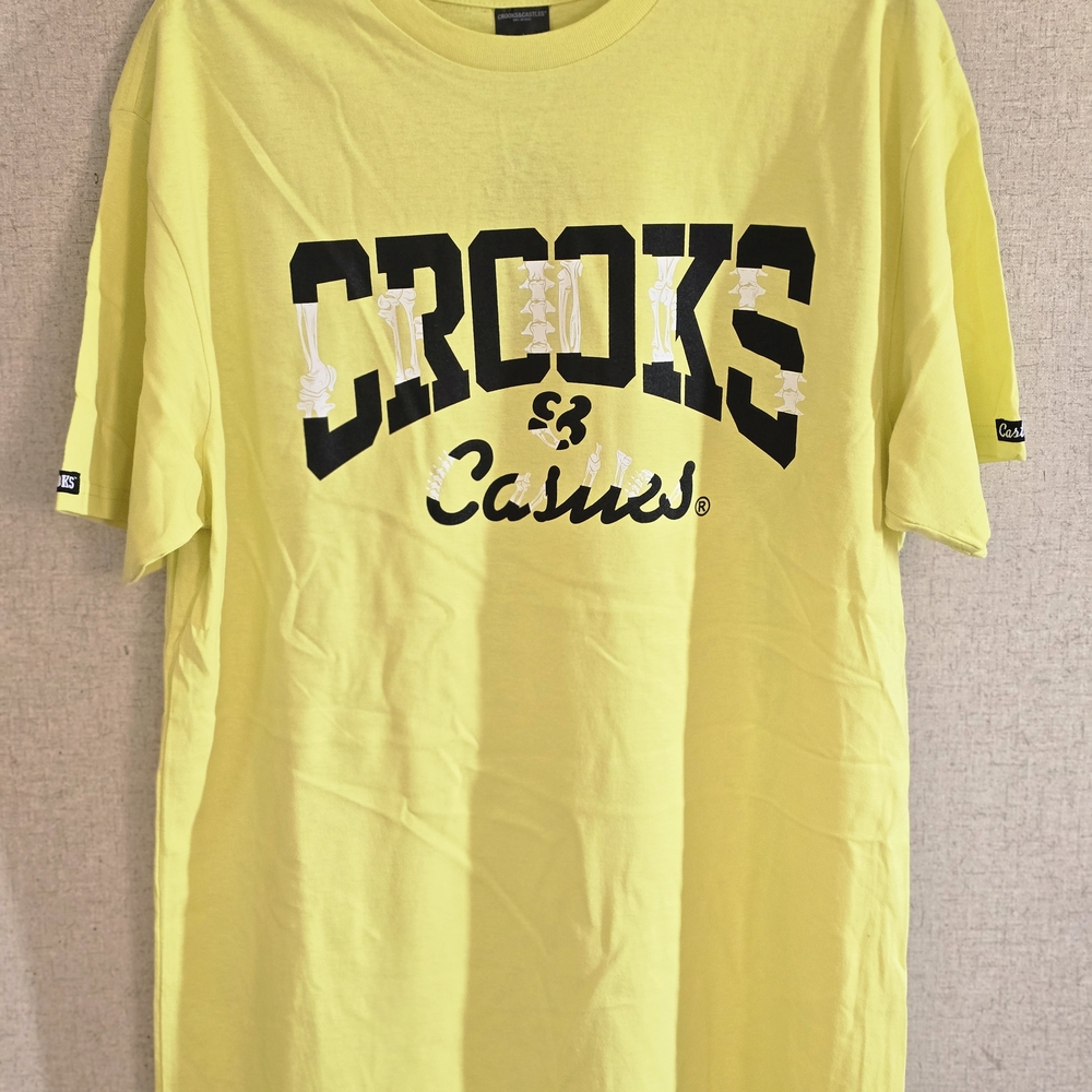 Crooks & Castles Men's Yellow T-Shirt - L